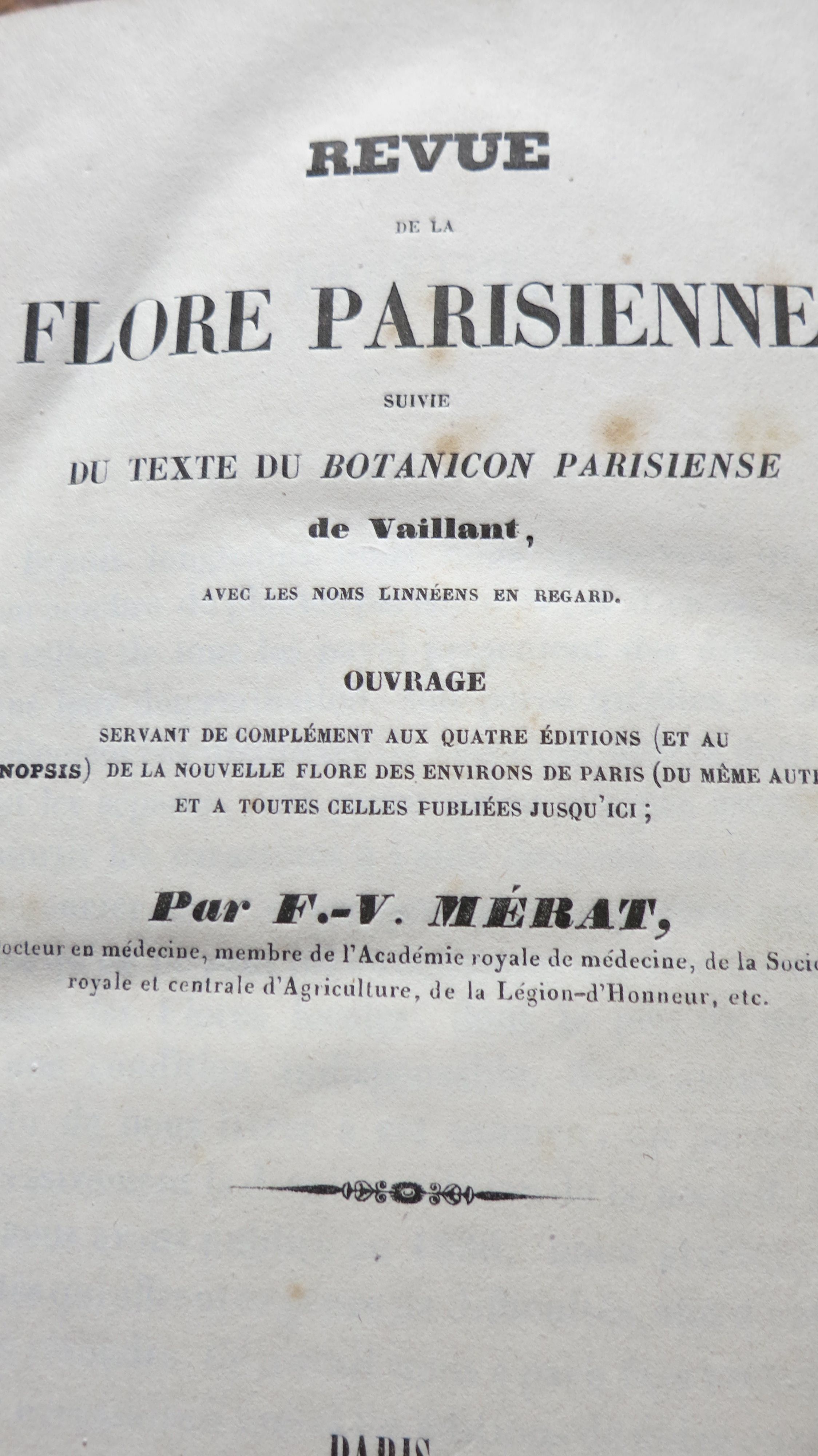 Revue de la flore parisienne suivie du texte du Botanicon parisiense de Vaillant