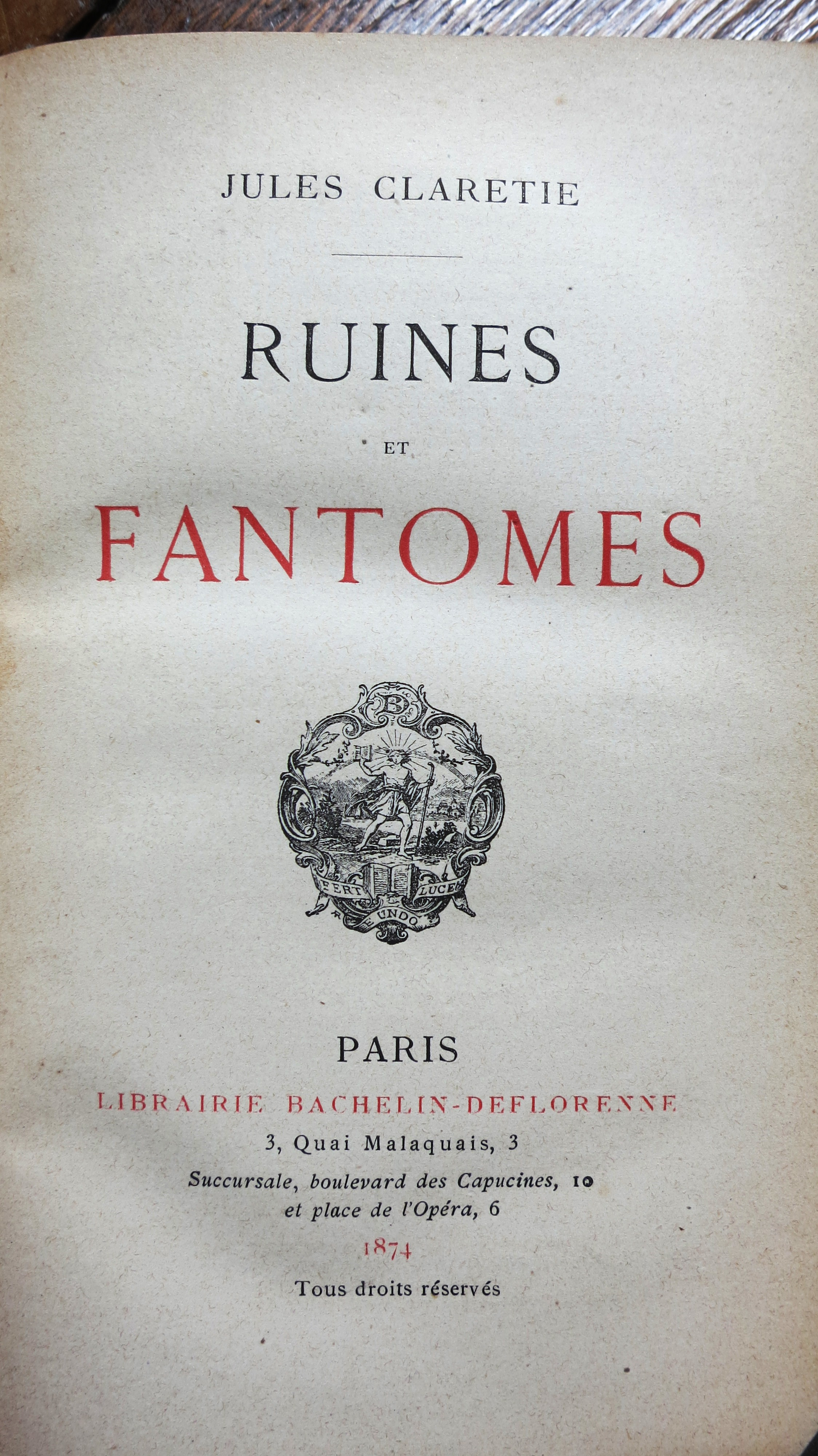 Ruines et Fantômes